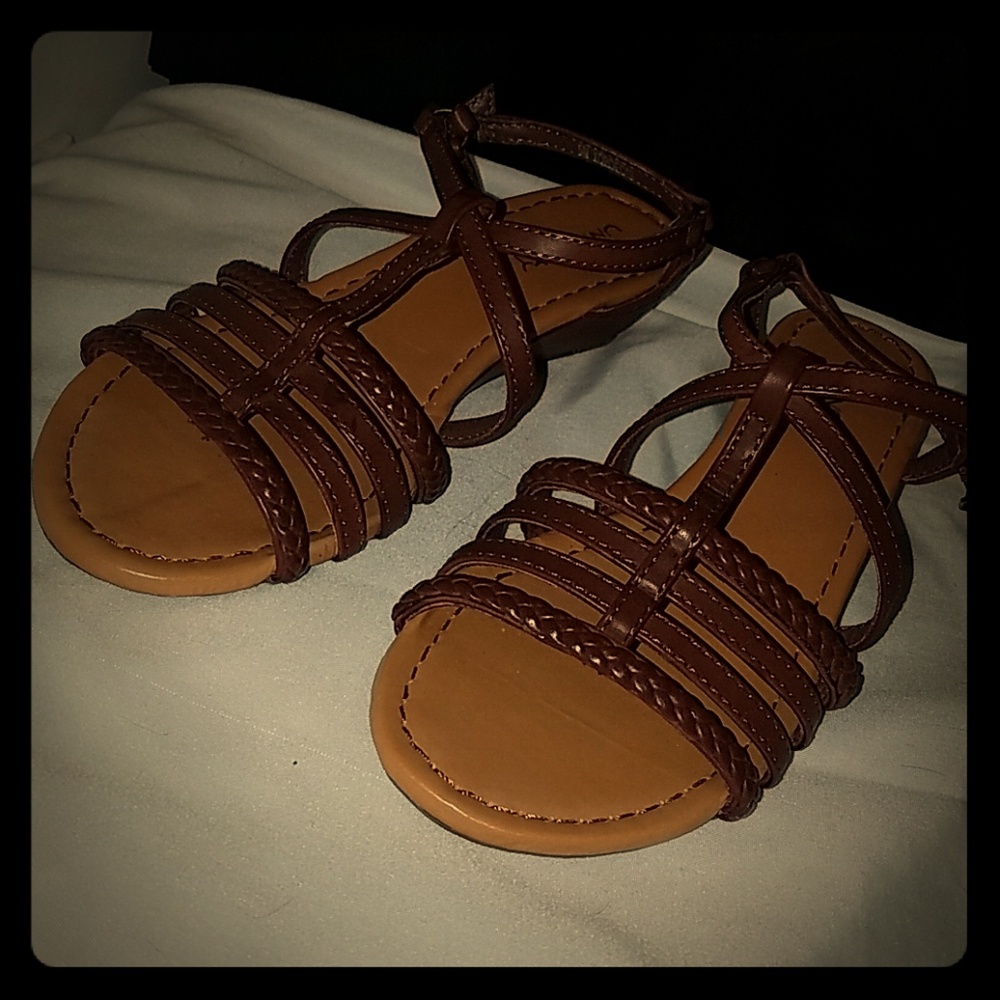 Brown/tan low heal sandals